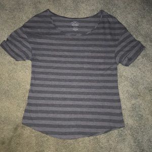 0ld Navy pull over short sleeved shirt